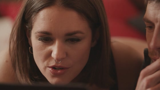 Geile foto van de hete Secret Circle seksfilm: Coupling: Filmen